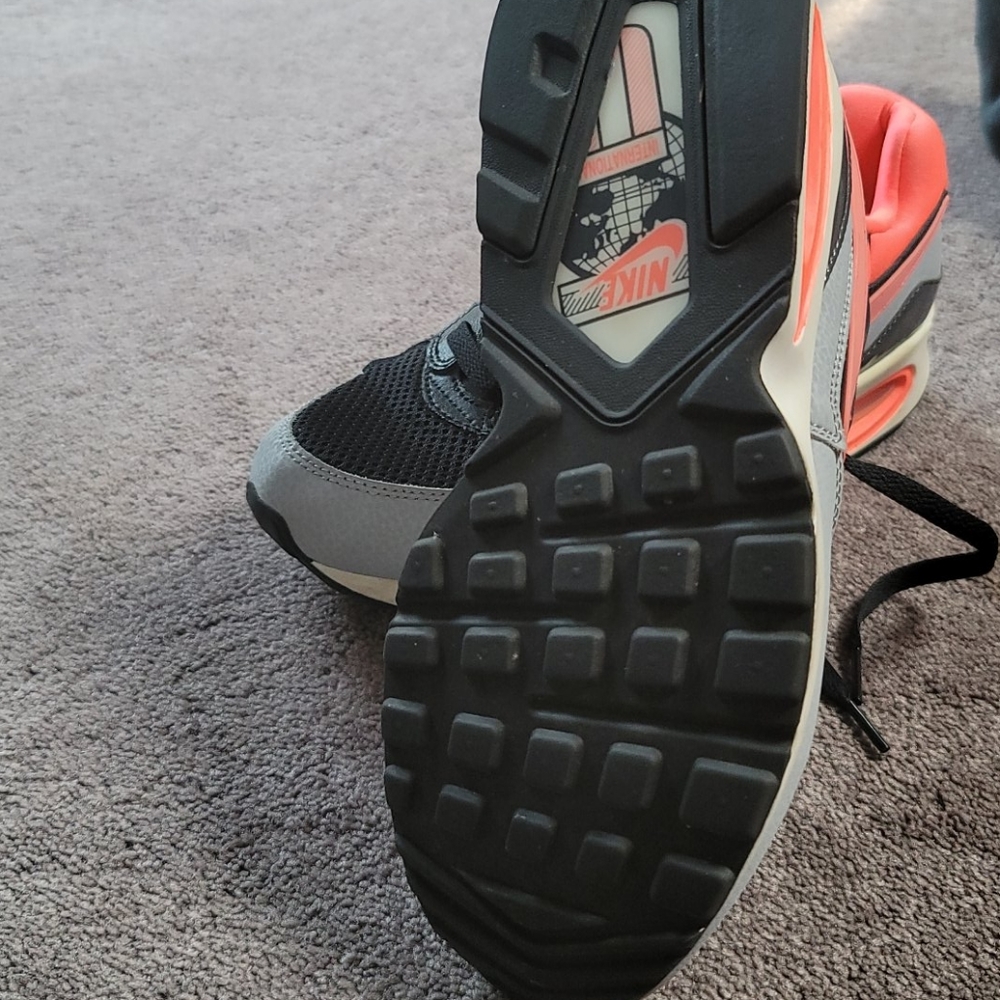 Air max - Picture 2 of 4